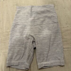lululemon athletica Women's Light Gray Bike Shorts